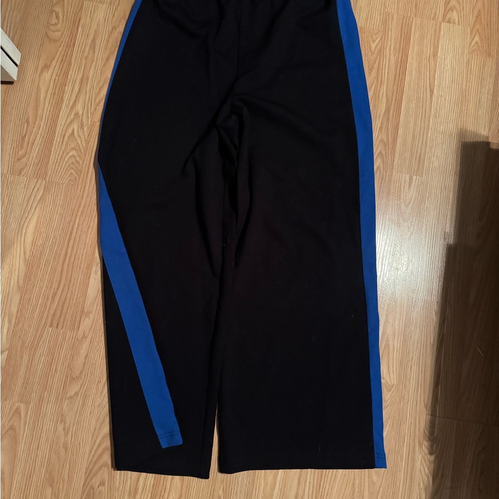 Banana Republic Women's Black Wide Leg Pants with Blue Stripes